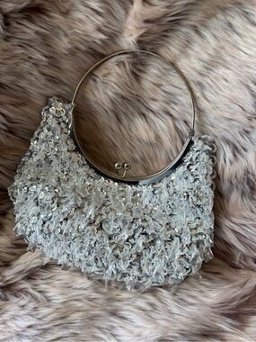 Elegant Women's Silver Beaded Crystal Party clutch Handbag with Metal Handle